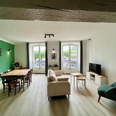 La Place Du Chateau - Vue Exceptionnelle Sur Le Chateau De 布鲁瓦 外观 照片